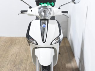 PIAGGIO LIBERTY 125 ( TOP CASE ) (IVA DEDUCIBLE)