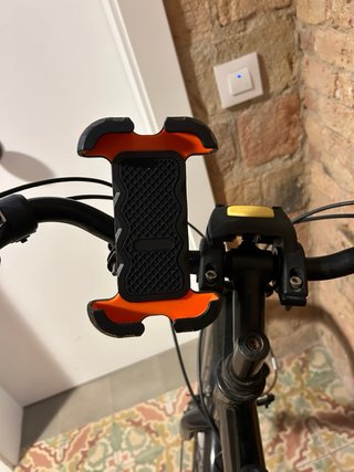 Bicicleta NORDIC negra con todos los accesorios