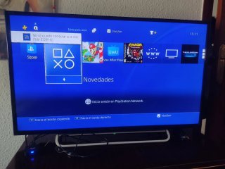 TV Sony 40 Negra y Marrón