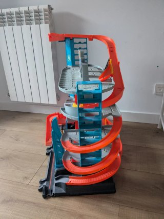Circuito Hot Wheels Ultimate Garage