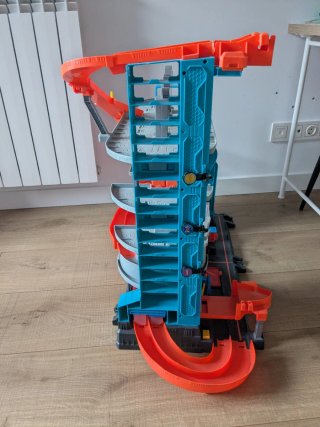 Circuito Hot Wheels Ultimate Garage