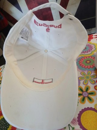 Gorra Adidas Blanca con Bandera Inglaterra y numer