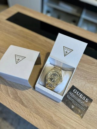 Reloj Guess Dynasty Dorado Nuevo