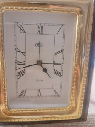 CAMBAU Retro Madera, dorado y números romanos