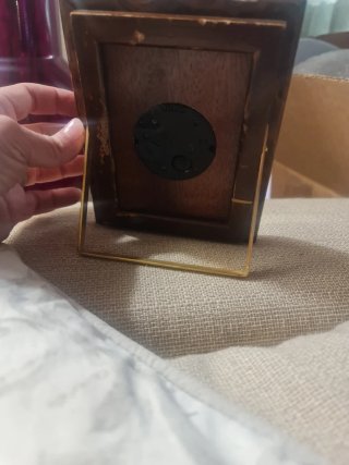CAMBAU Retro Madera, dorado y números romanos