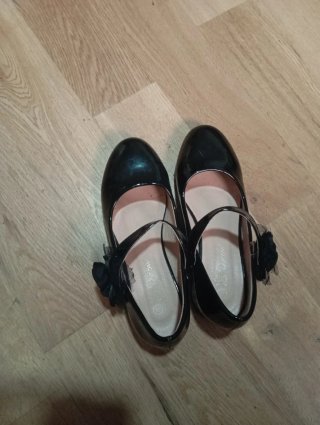 Zapatillas Negras Niña Charol