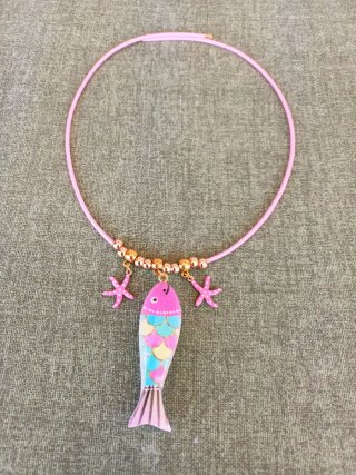 Collana con ciondolo pesce e stelle marine