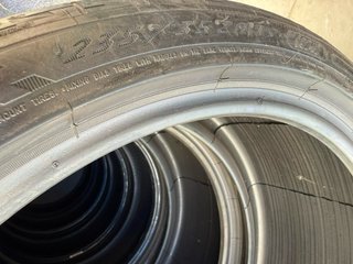 Neumáticos Michelin Pilot Sport 235/35ZR19 87Y