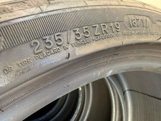 Neumáticos Michelin Pilot Sport 235/35ZR19 87Y