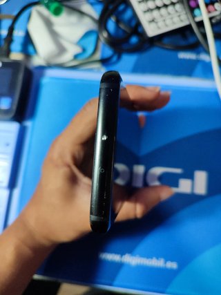Samsung Galaxy S9 (64GB / 4GB RAM)