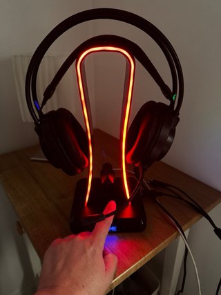 Soporte GAME RGB para Cascos Gaming