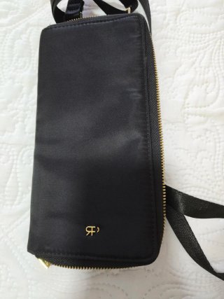Cartera móvil Parfois negra