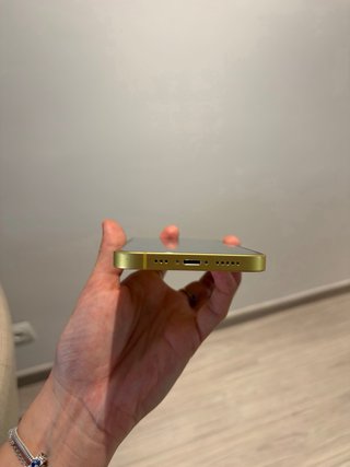 iPhone 14 Amarillo