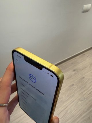 iPhone 14 Amarillo