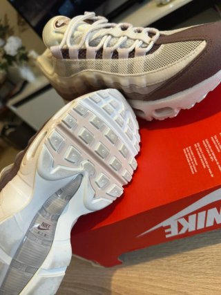 Nike Air Max 95 Beige/Marrón Talla 38