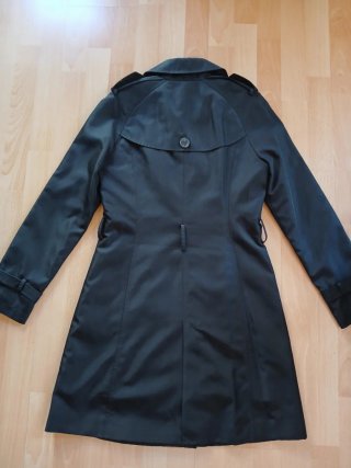 Trench Zara Negro con Forro Extraíble