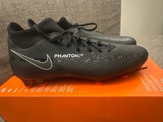 Scarpe da calcio Nike Phantom GT Taglia 40