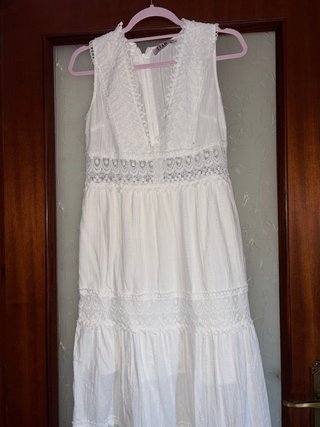 Vestido blanco largo con encaje