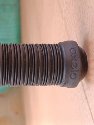 Patín Oxelo Scooter Negro y Rojo
