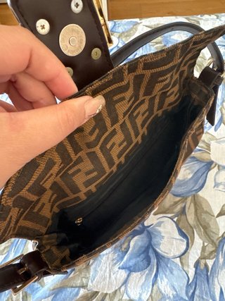 Borsa con iconico logo marrone e oro