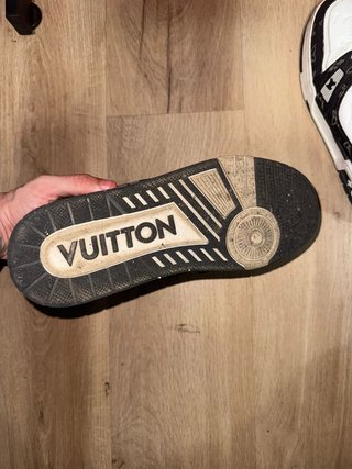 Zapatos Louis Vuitton Negros y Blancos