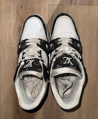 Zapatos Louis Vuitton Negros y Blancos
