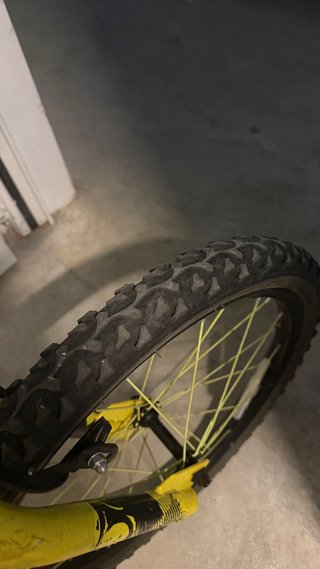 USADA - Bicicleta Magna Ripclaw Gris/Amarillo