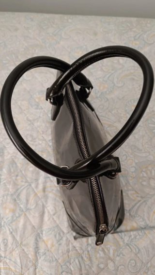 Bolso charol Mango