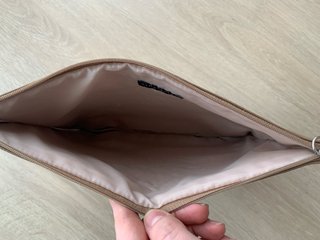 Bolso clutch beige Primark