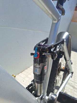 Bici MTB full suspension