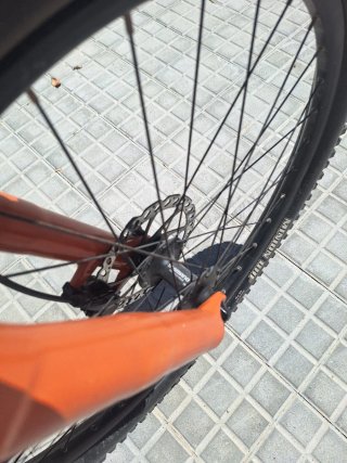 Bici MTB full suspension