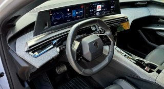 Peugeot 5008 allure hybrid