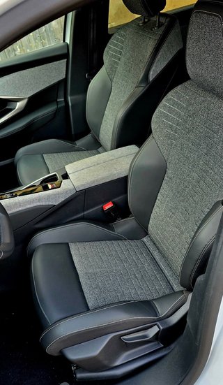 Peugeot 5008 allure hybrid