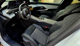 Peugeot 5008 allure hybrid