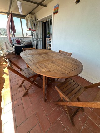 Mesa de terraza plegable de madera