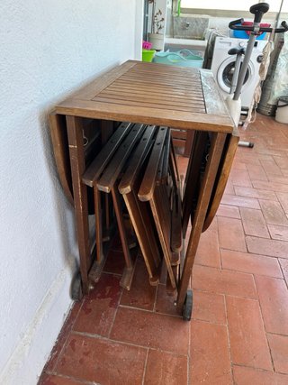 Mesa de terraza plegable de madera
