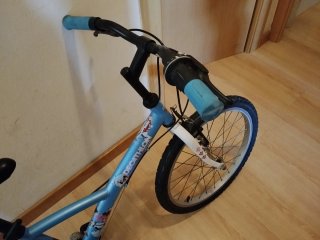 Bicicleta infantil Decathlon 20 azul. 5 velocidade