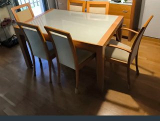 Mesa comedor y 6 sillas madera y cristal
