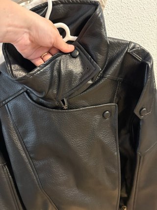 Chaqueta de cuero negra mujer