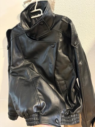 Chaqueta de cuero negra mujer