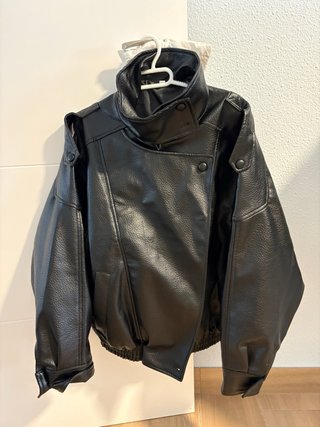 Chaqueta de cuero negra mujer