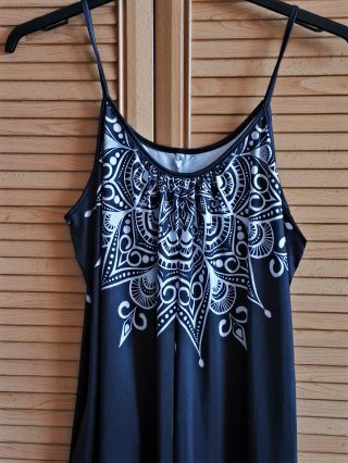 Mono negro talla 50 con estampado mandala
