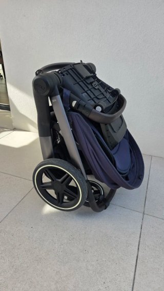 Carrito Joolz Hub+ Azul Marino con Capazo