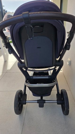 Carrito Joolz Hub+ Azul Marino con Capazo