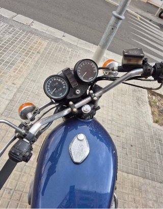 Kawasaki KZ650 azul
