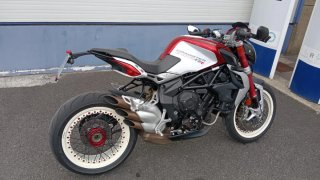 MV Agusta Dragster 800RR Roja/Plata