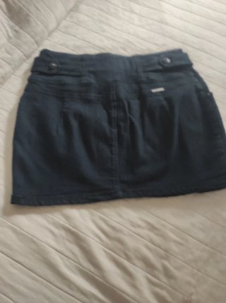 Falda corta Stradivarius azul marino