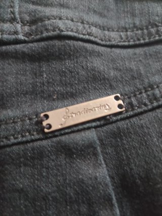 Falda corta Stradivarius azul marino