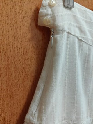 Falda blanca volantes