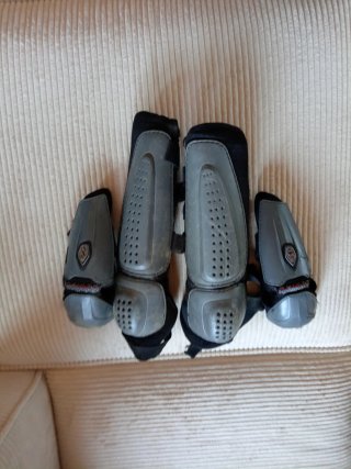 Rodilleras SixSixOne y Coderas Troy Lee